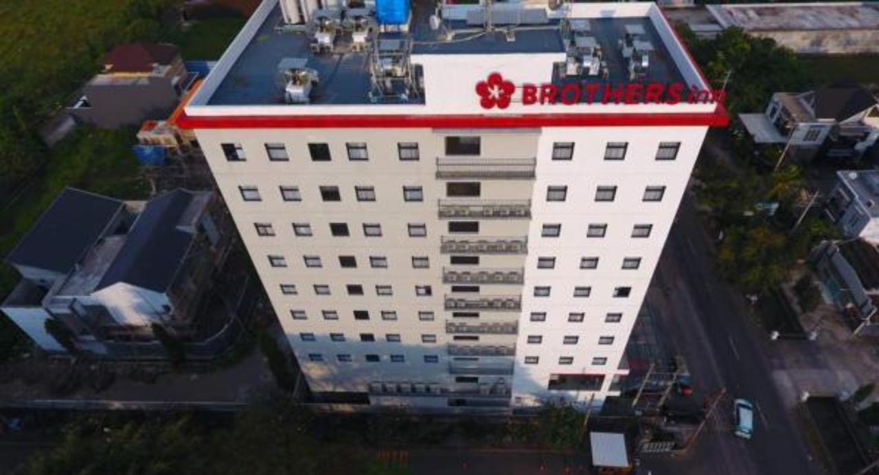 Brothers Inn Sukoharjo Exterior foto