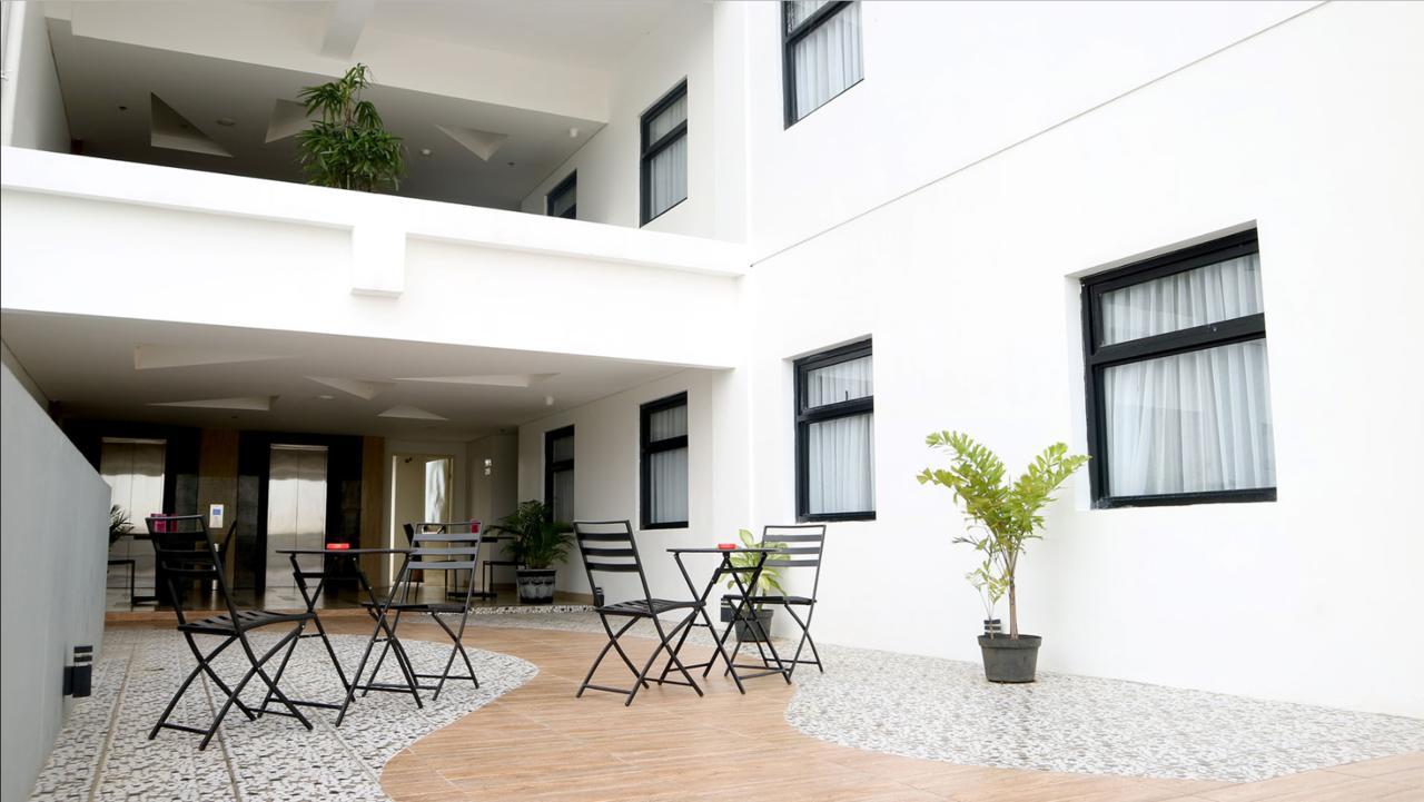 Brothers Inn Sukoharjo Exterior foto